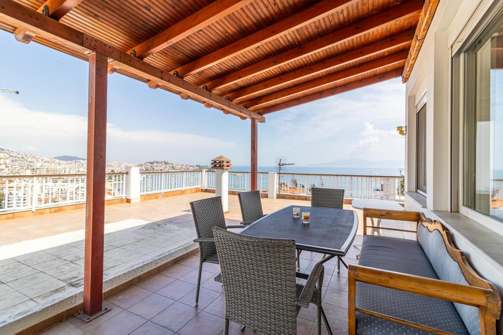 Finas Penthouse,Private Terrace,Great View,Mins From Sea Apartamento Cavala Exterior foto